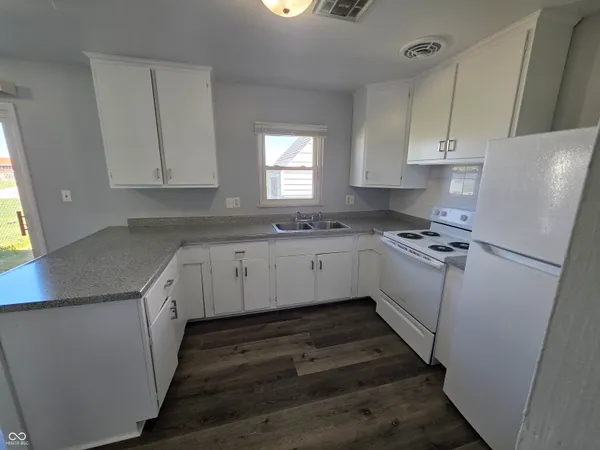 $1,395 | 3823 Biscayne Road, Indianapolis, IN 46226