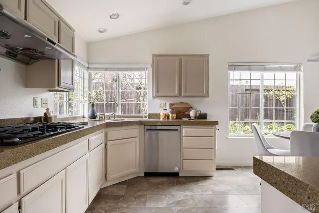 $799,000 | 8814 Clothier Lane, Cotati, CA 94931