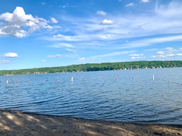 $517,500 | W3794 Beaver Drive, Geneva, WI 53147