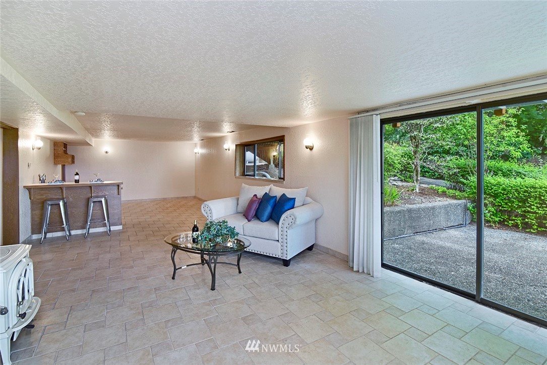 23358 Jefferson Point Road Northeast Kingston, WA 98346 - Photo 15 of 25 Gallery Image 15