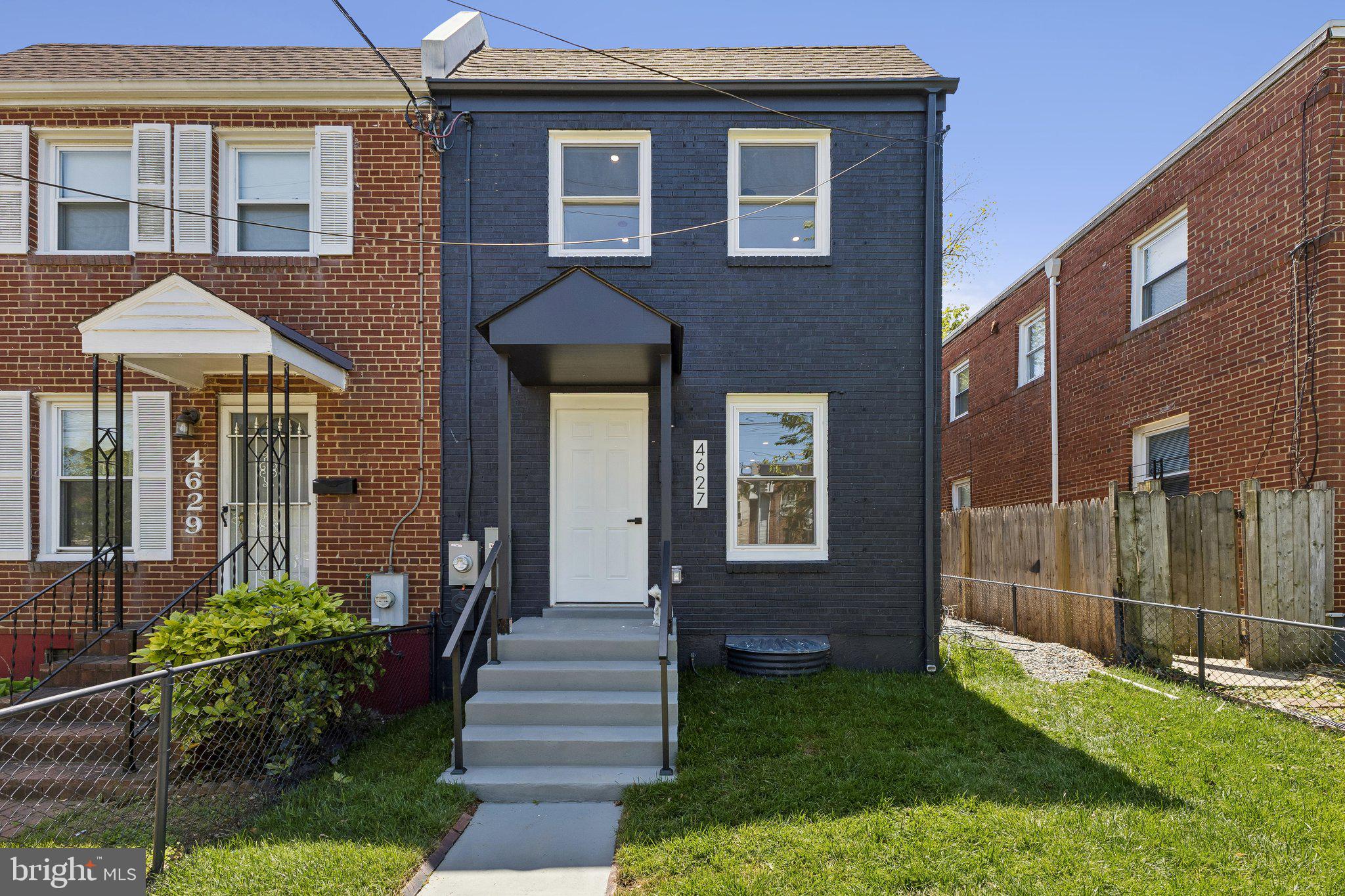 4627 H Street Southeast Washington, DC 20019 - Photo 1 of 24