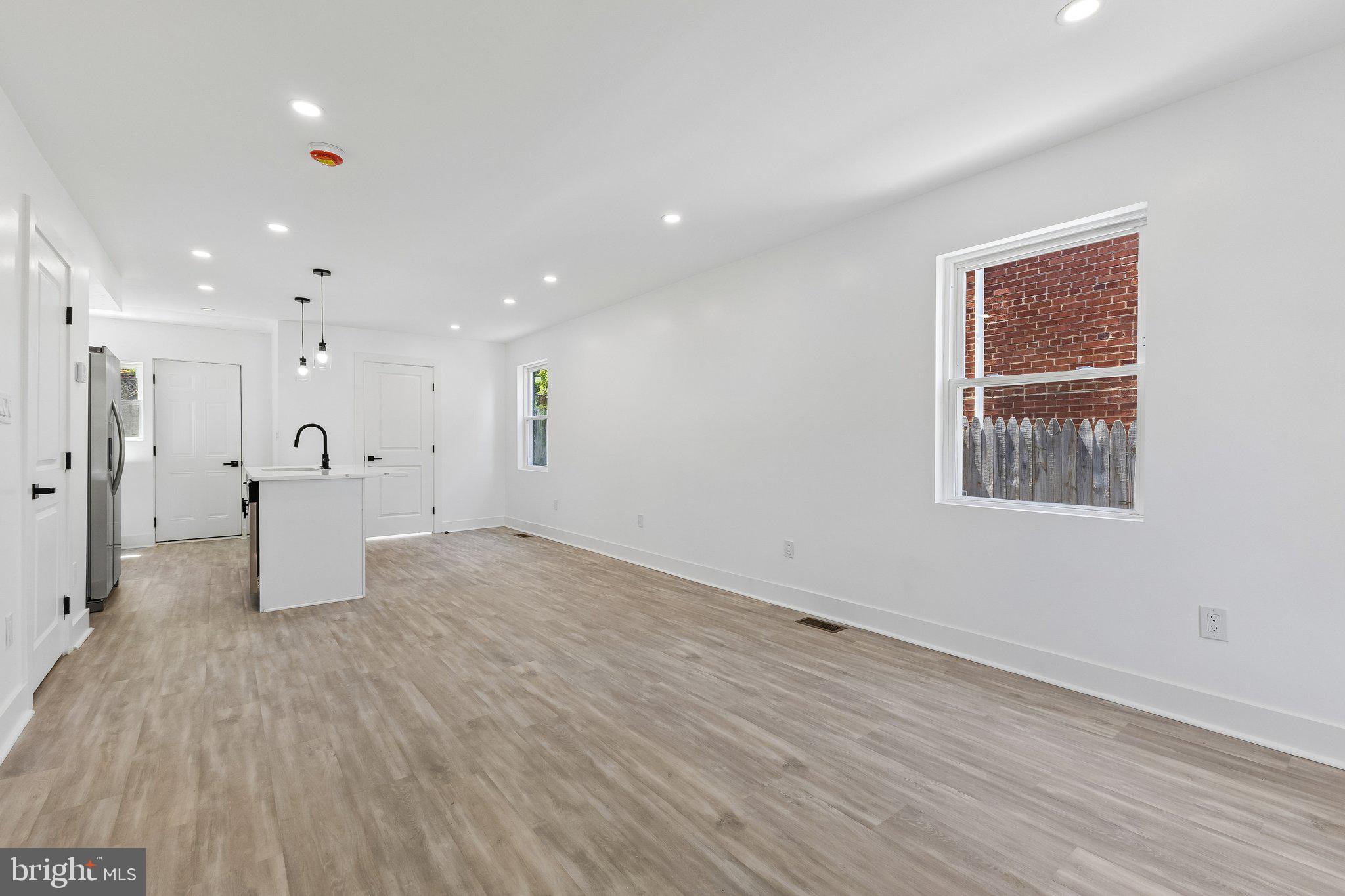 4627 H Street Southeast Washington, DC 20019 - Photo 8 of 24