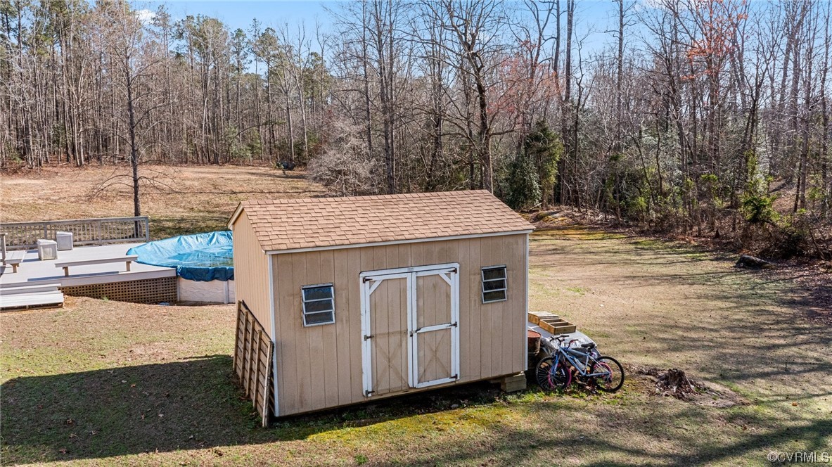 17543 Le Master Road Petersburg, VA 23803 - Photo 40 of 49 a view of a house with backyard