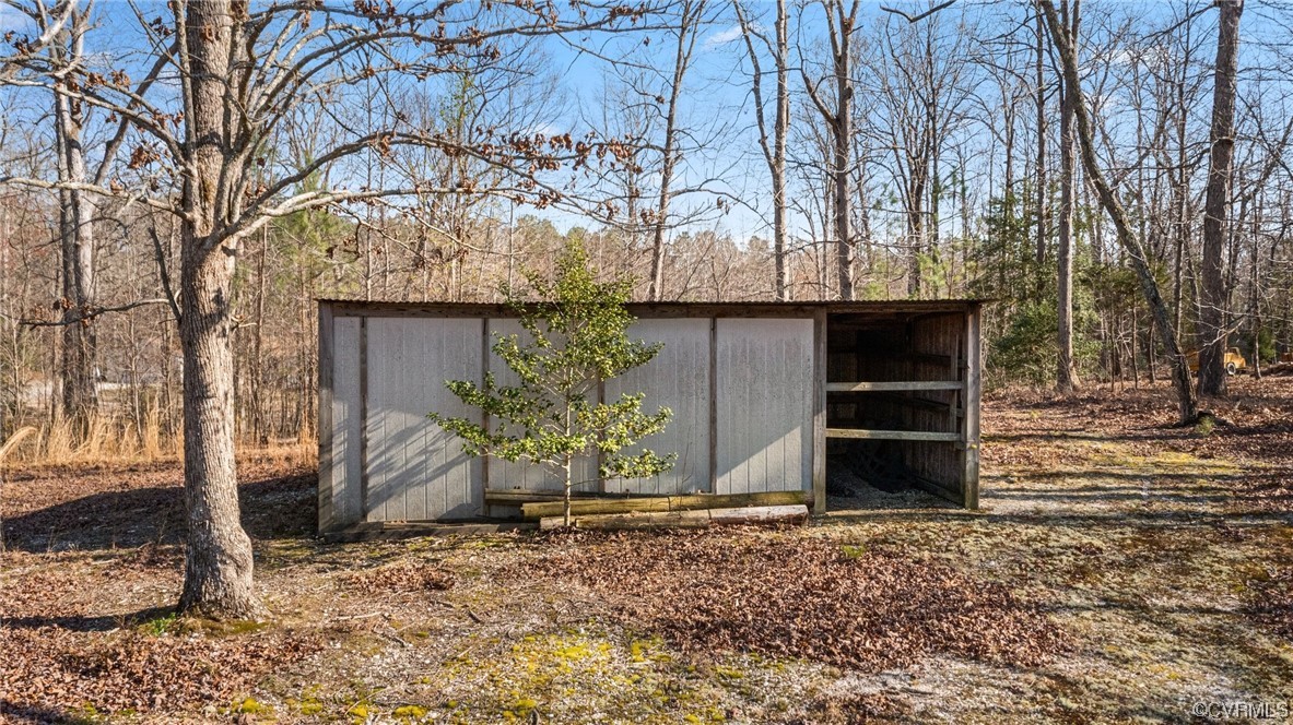 17543 Le Master Road Petersburg, VA 23803 - Photo 46 of 49 a view of a barn house