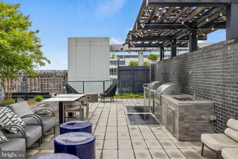 $834,900 | 70 N Street Southeast, Unit N603, Washington, DC 20003