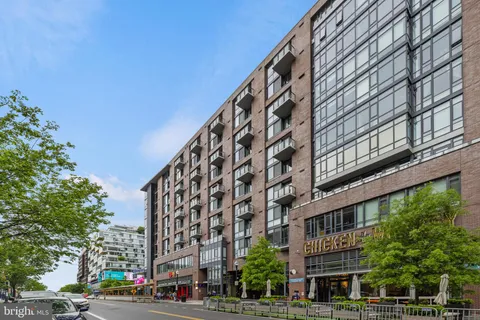 $834,900 | 70 N Street Southeast, Unit N603, Washington, DC 20003