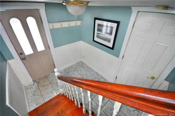 $275,000 | 45 Barkhamsted Road, Granby, CT 06090