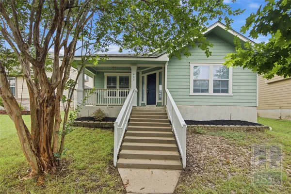 $1,965 | 437 Sampson, Kyle, TX 78640