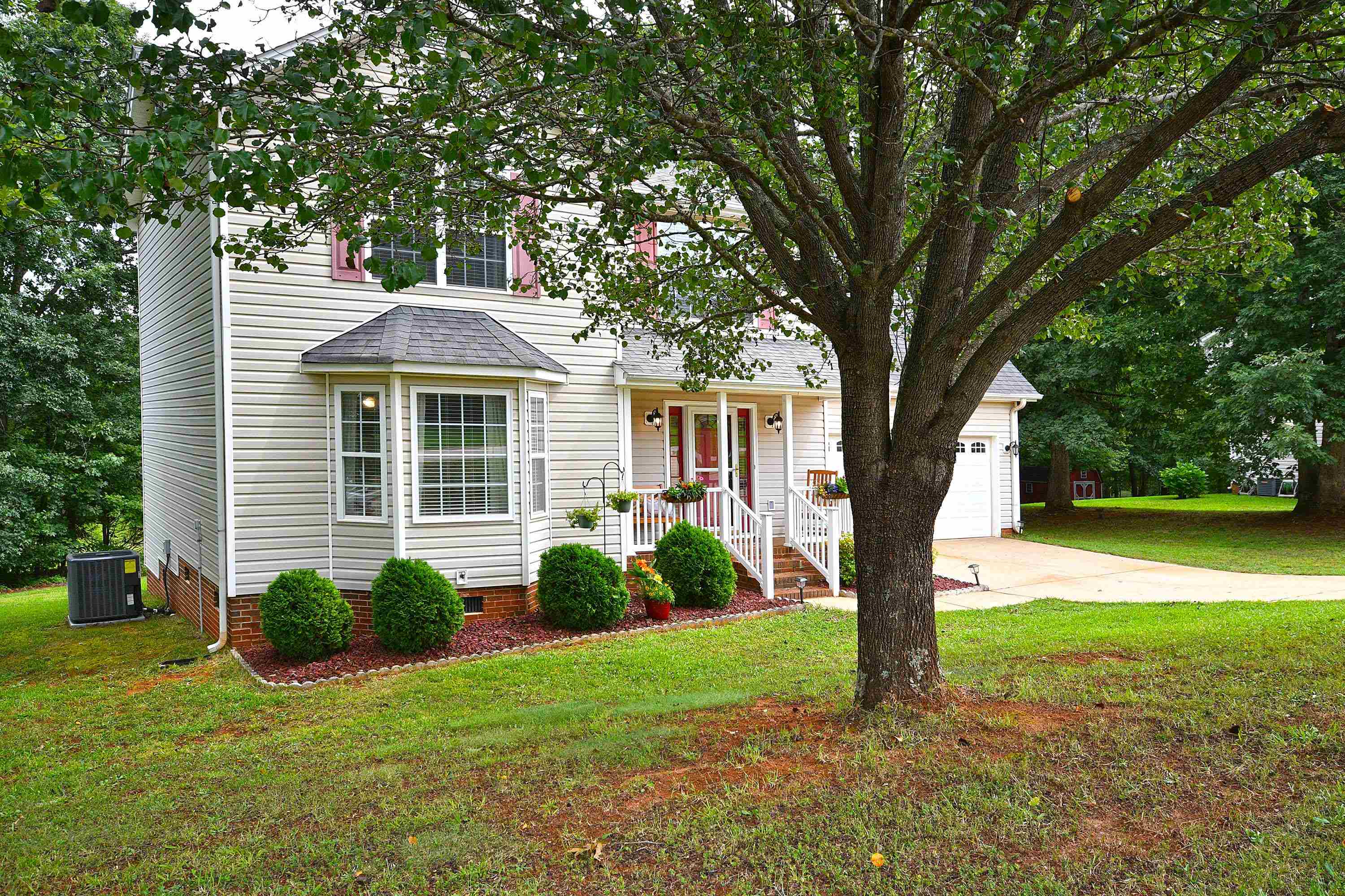 102 Spindleback Way Greer, SC 29651 - Photo 2 of 35