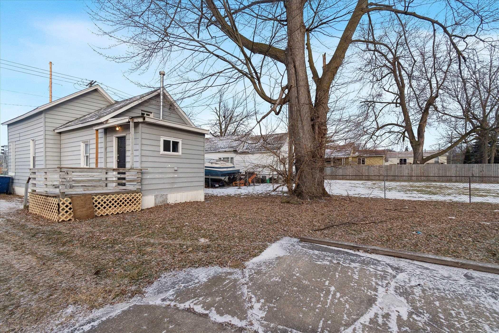 1017 Harrison Street Bay City, MI 48708 - Photo 22 of 25 50165960-228a53be-abce-4bef-ba4b-1720ff4436b5.JPG