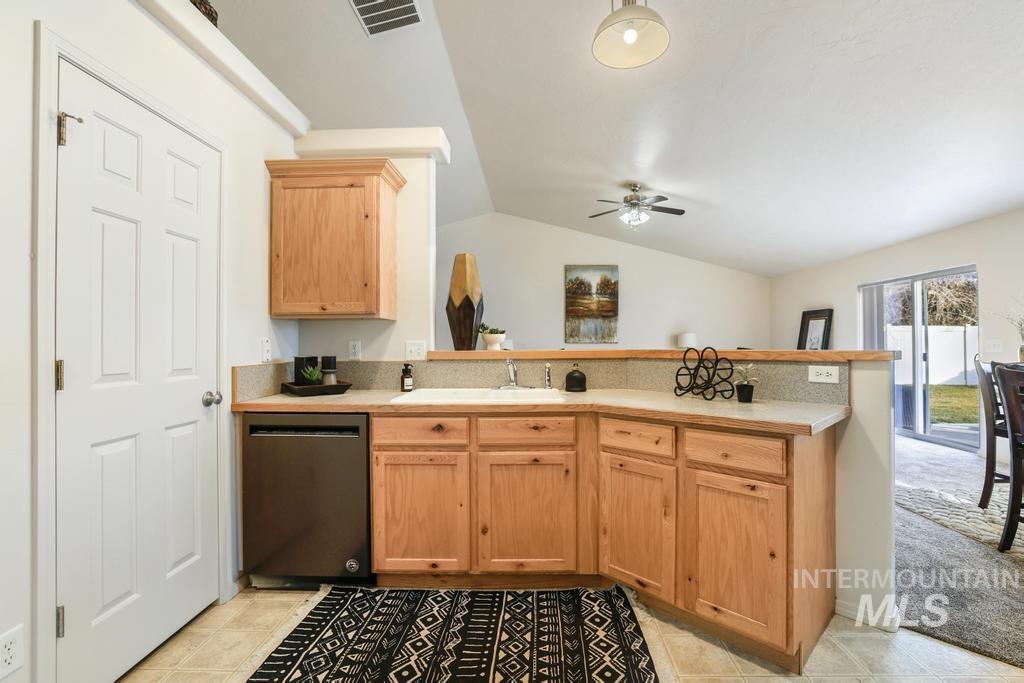 2308 Eastwood Road Twin Falls, ID 83301 - Photo 11 of 22