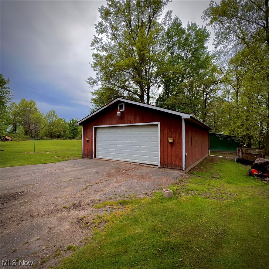 8911 Nichols Road Windham, OH 44288 - Photo 7 of 23 Gallery Image 7