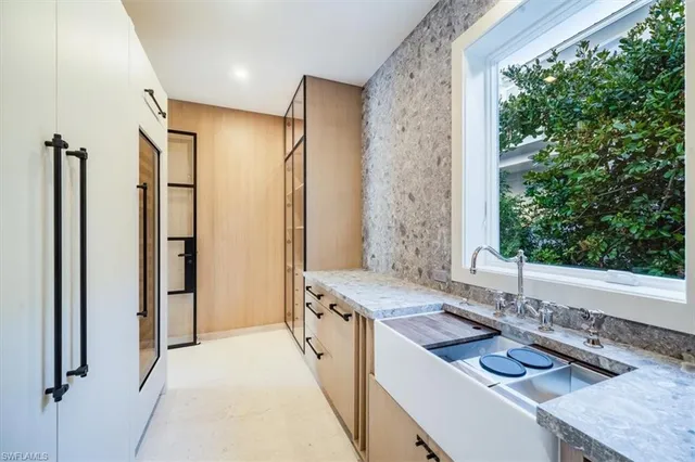 $15,900,000 | 508 16th Avenue South, Naples, FL 34102