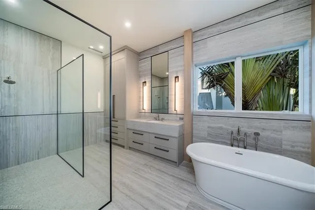 $15,900,000 | 508 16th Avenue South, Naples, FL 34102