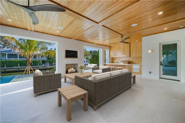 $15,900,000 | 508 16th Avenue South, Naples, FL 34102