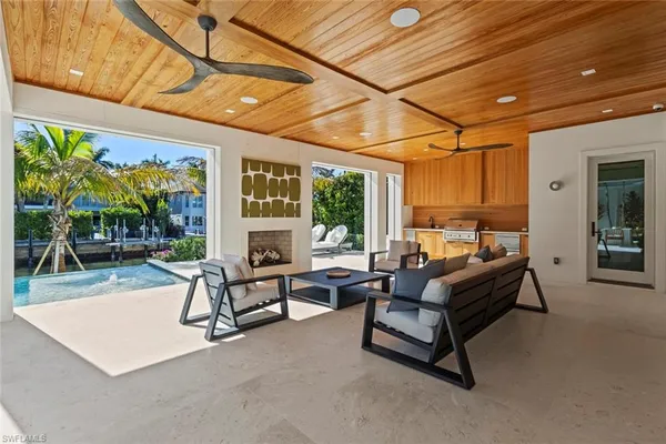 $12,900,000 | 508 16th Avenue South, Naples, FL 34102