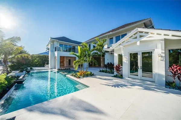 $12,900,000 | 508 16th Avenue South, Naples, FL 34102