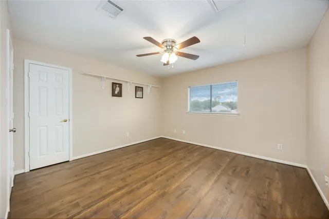 $459,900 | 5498 Apple Blossom Lane, Friendswood, TX 77546