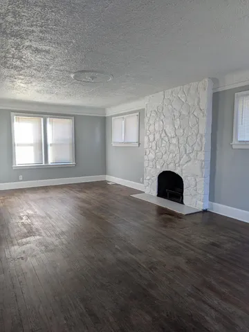 $1,895 | 17142 San Juan Drive, Detroit, MI 48221