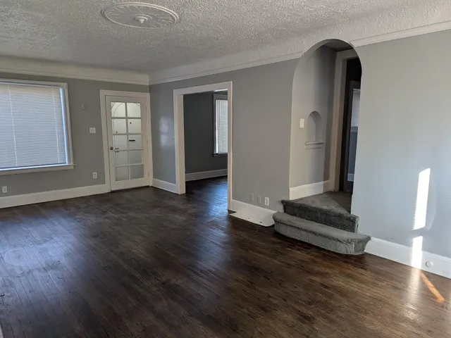 $1,895 | 17142 San Juan Drive, Detroit, MI 48221