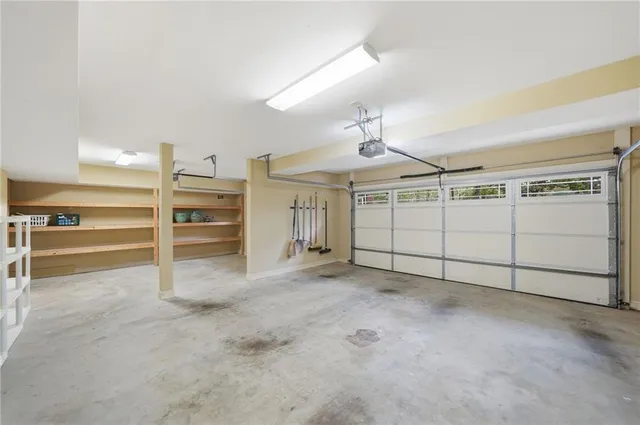 $800,000 | 118 Lakeview Circle, Waleska, GA 30183