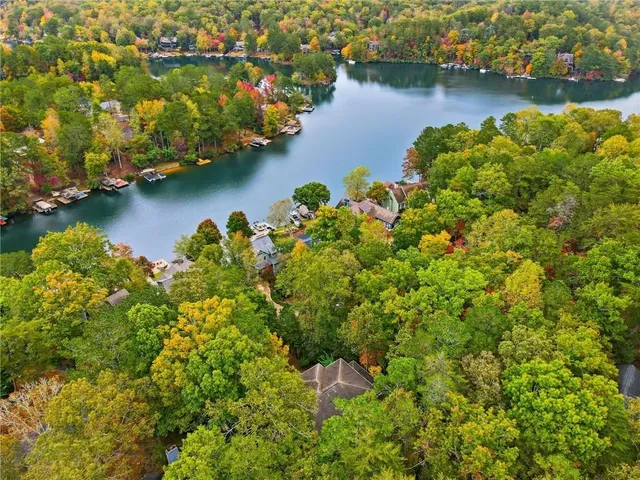 $800,000 | 118 Lakeview Circle, Waleska, GA 30183