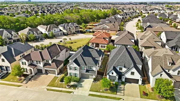 $875,000 | 922 Leola Lane, Allen, TX 75013