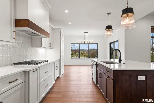 $1,060,000 | 1807 Willow Bend Street, Chatham, IL 62629