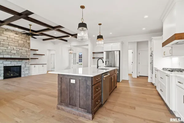 $1,060,000 | 1807 Willow Bend Street, Chatham, IL 62629