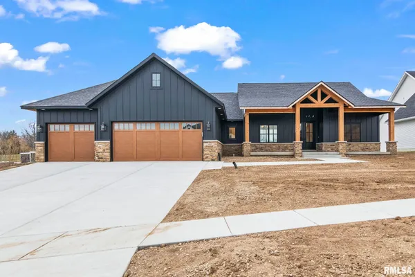 $1,060,000 | 1807 Willow Bend Street, Chatham, IL 62629