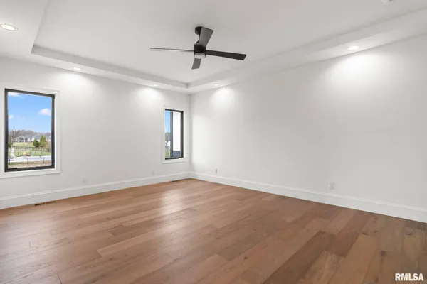 $1,060,000 | 1807 Willow Bend Street, Chatham, IL 62629