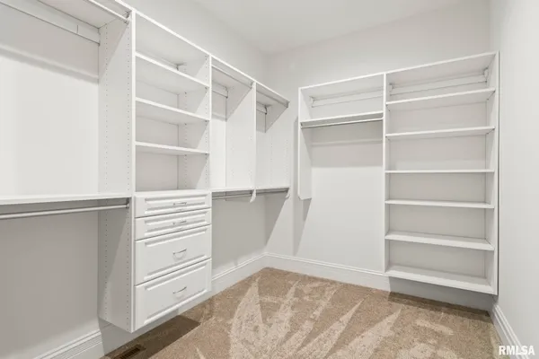 $1,060,000 | 1807 Willow Bend Street, Chatham, IL 62629