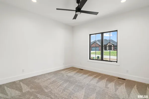 $1,060,000 | 1807 Willow Bend Street, Chatham, IL 62629