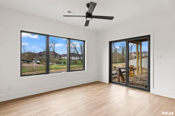 $1,060,000 | 1807 Willow Bend Street, Chatham, IL 62629