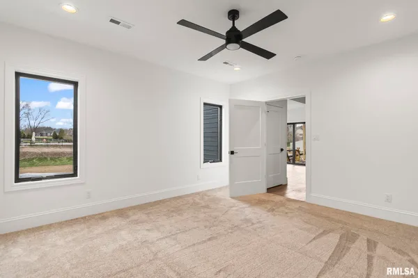 $1,060,000 | 1807 Willow Bend Street, Chatham, IL 62629