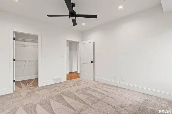 $1,060,000 | 1807 Willow Bend Street, Chatham, IL 62629