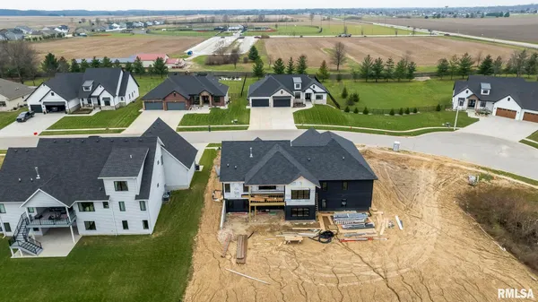 $1,060,000 | 1807 Willow Bend Street, Chatham, IL 62629