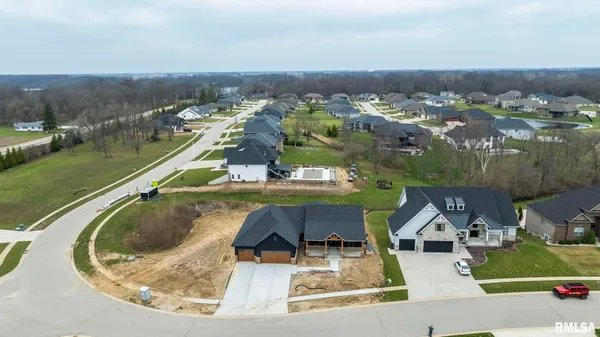 $1,060,000 | 1807 Willow Bend Street, Chatham, IL 62629