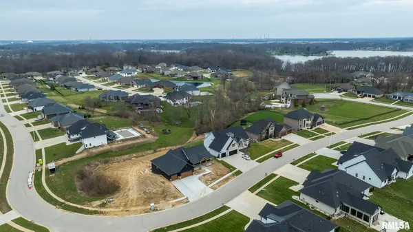 $1,060,000 | 1807 Willow Bend Street, Chatham, IL 62629