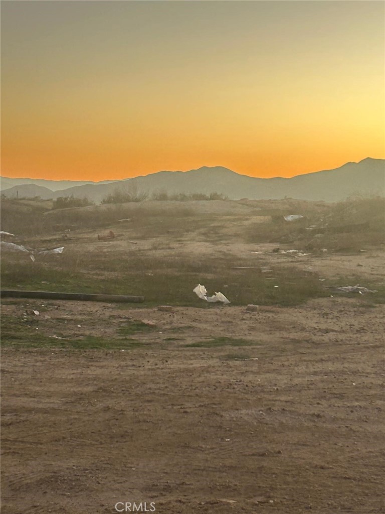 22169 Rocky Hills Road Perris, CA 92570 - Photo 2 of 8 a view of an ocean