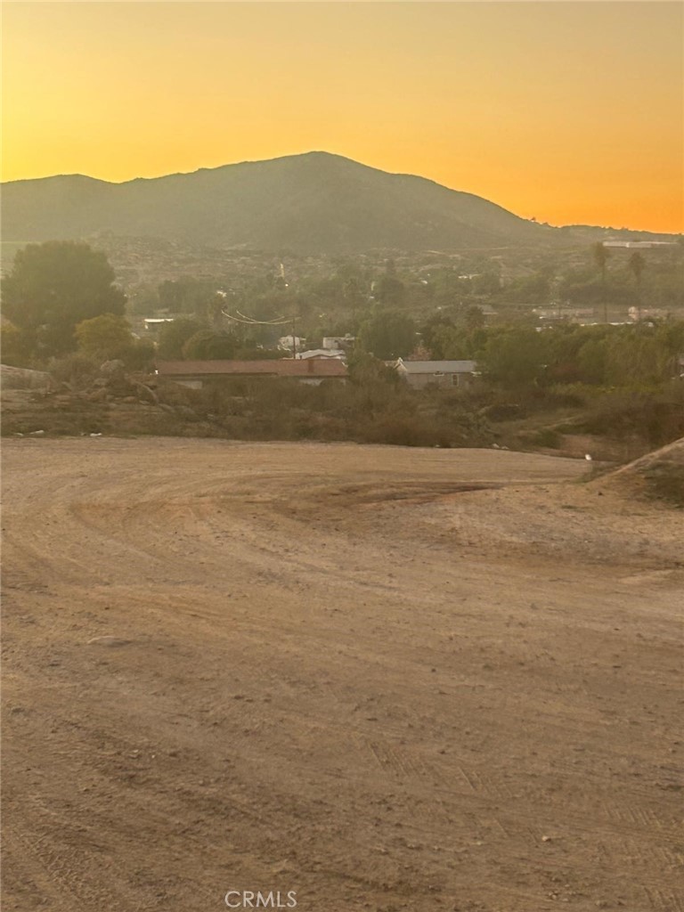 22169 Rocky Hills Road Perris, CA 92570 - Photo 3 of 8 a view of an ocean