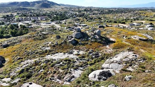 $1,500,000 | 22169 Rocky Hills Road, Perris, CA 92570