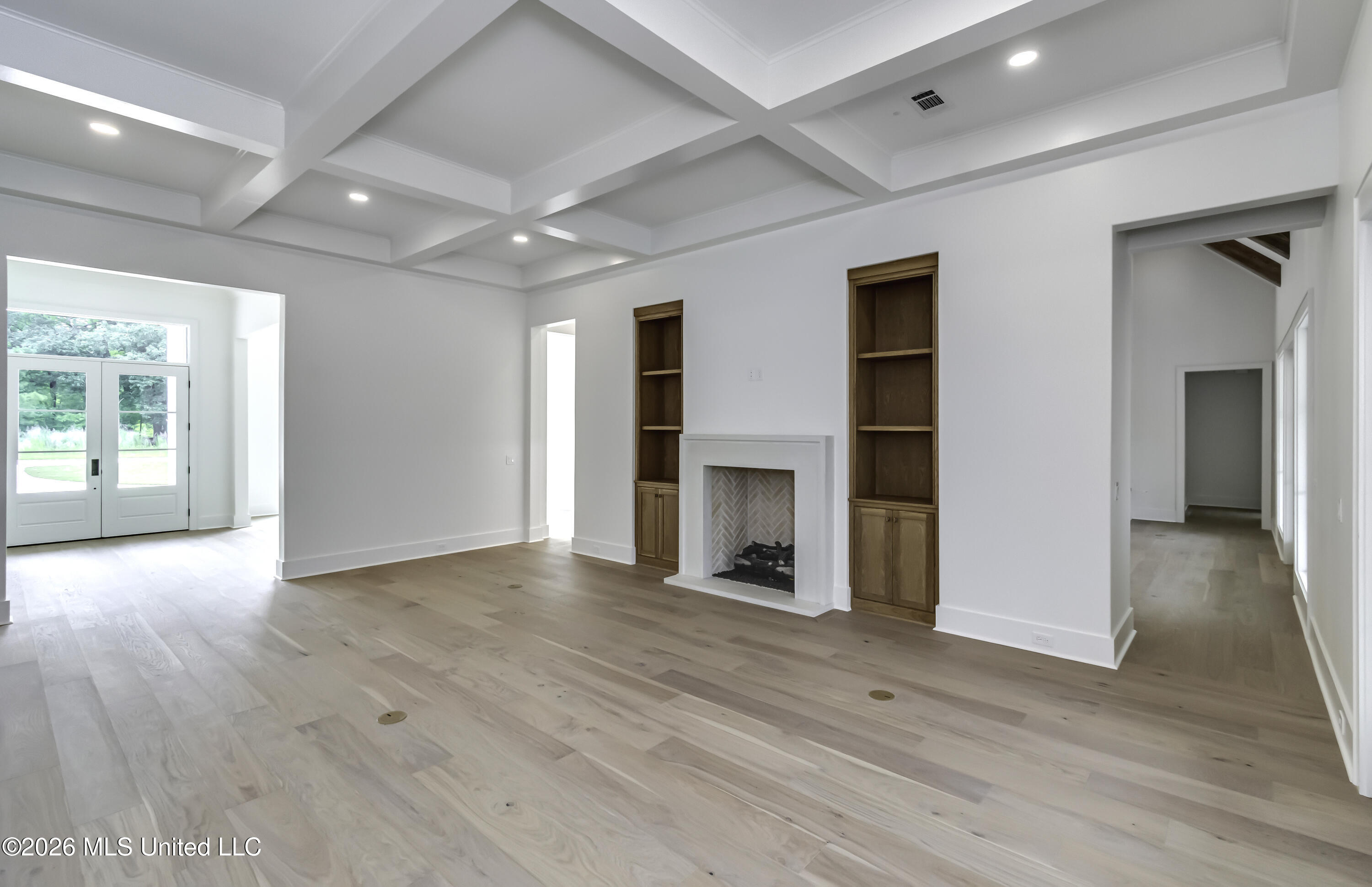115 Hidden Glades Ridgeland, MS 39157 - Photo 25 of 65 Living Room 2