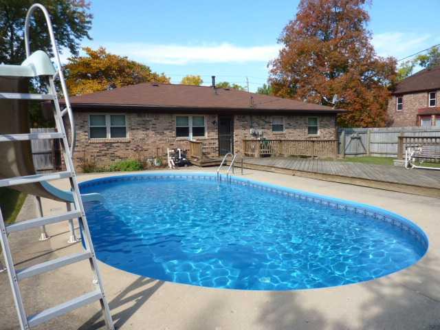 1807 Mitthoeffer Road Indianapolis, IN 46229 - Photo 2 of 13 Gallery Image 2