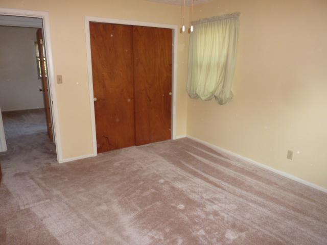 1807 Mitthoeffer Road Indianapolis, IN 46229 - Photo 8 of 13 Gallery Image 8