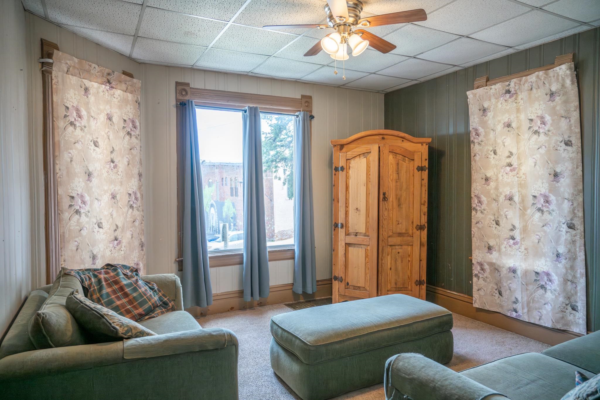 327 2nd Main Street Elroy, WI 53929 - Photo 15 of 45