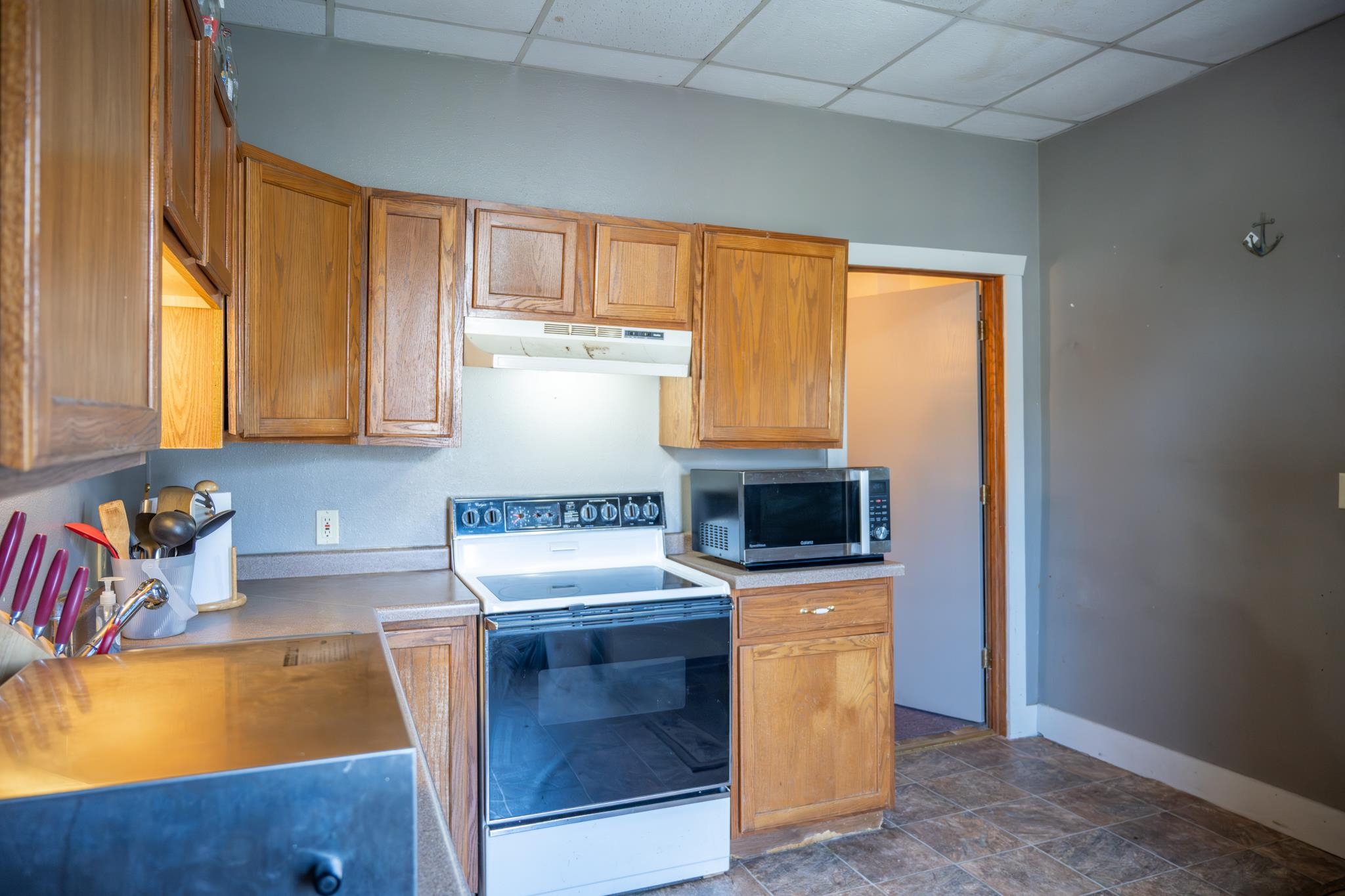 327 2nd Main Street Elroy, WI 53929 - Photo 6 of 45
