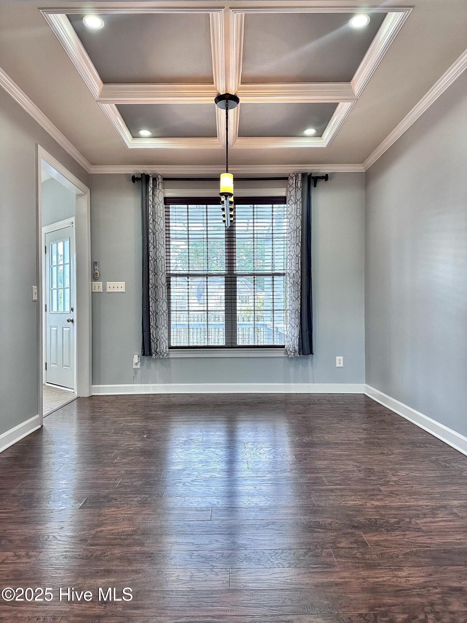 300 Walkens Woods Lane Jacksonville, NC 28546 - Photo 10 of 22 Dining