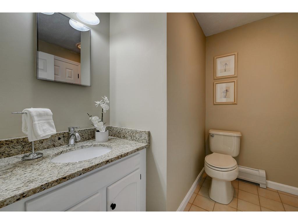 17 Tully Street Windham, NH 03087 - Photo 15 of 36 Gallery Image 15