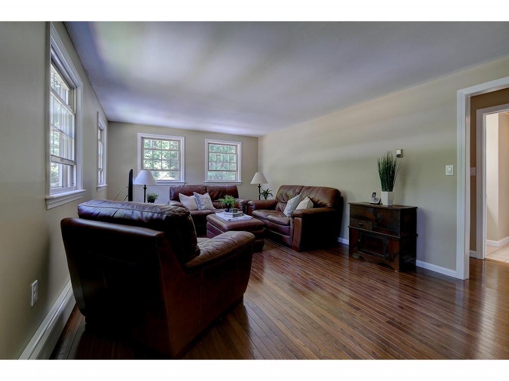 17 Tully Street Windham, NH 03087 - Photo 4 of 36 Gallery Image 4